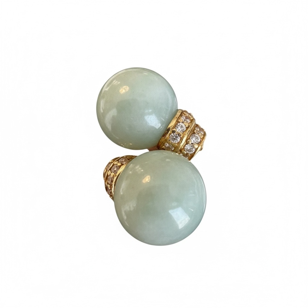 Gold Ring with Pale Green Jade Spheres - Picture 2 of 7